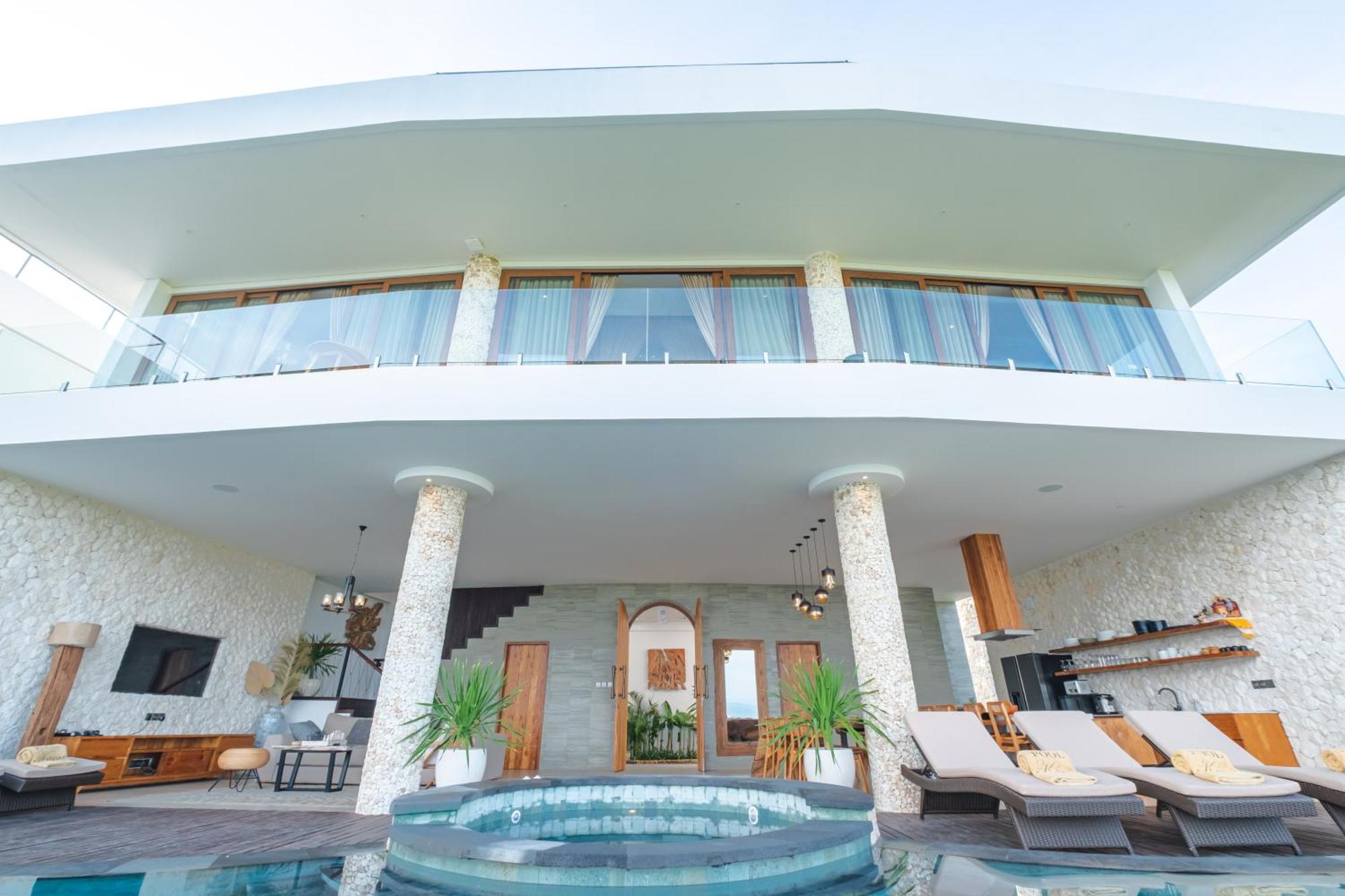 Villa Kaliente Toyapakeh Ngoại thất bức ảnh