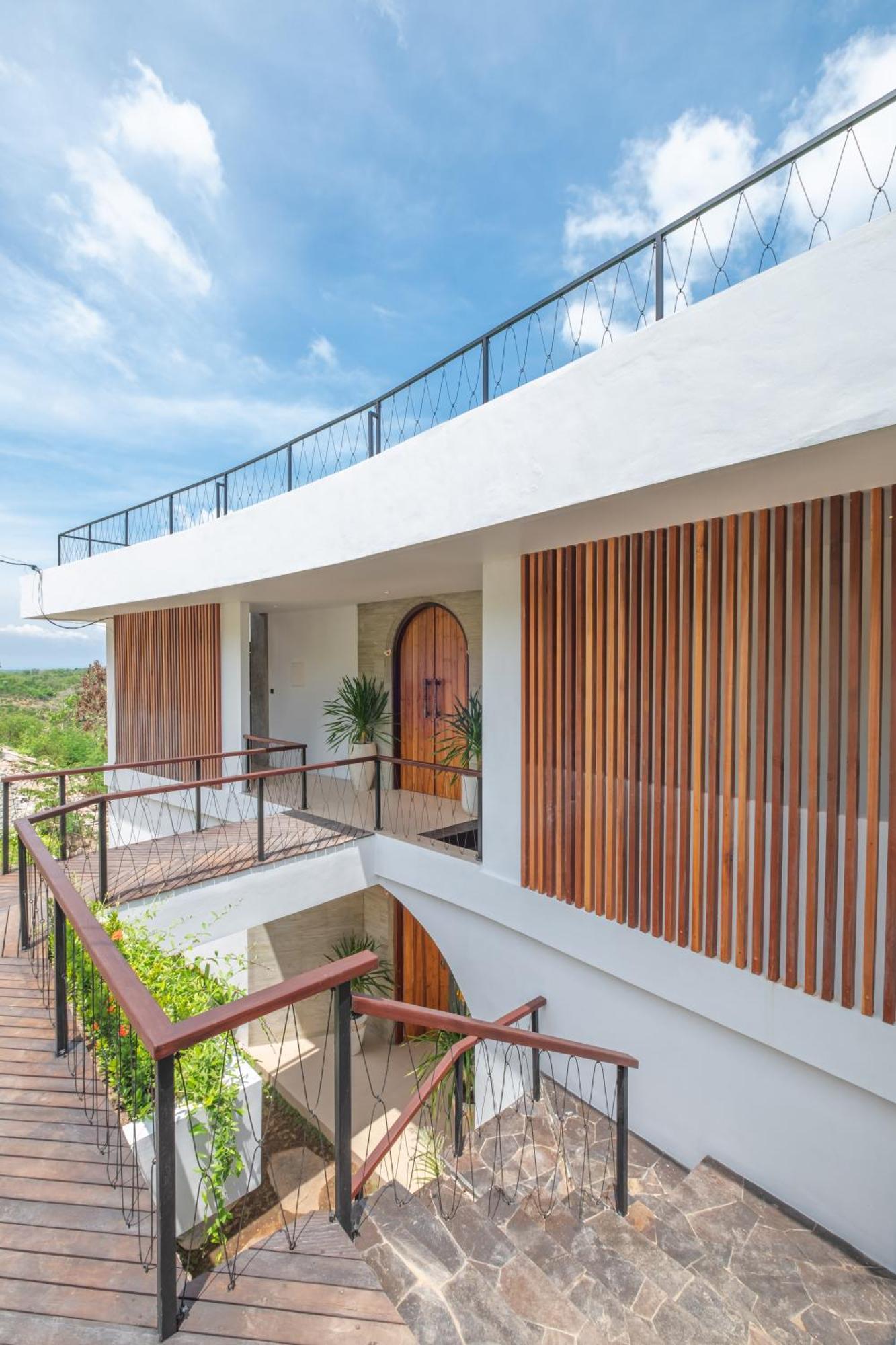 Villa Kaliente Toyapakeh Ngoại thất bức ảnh
