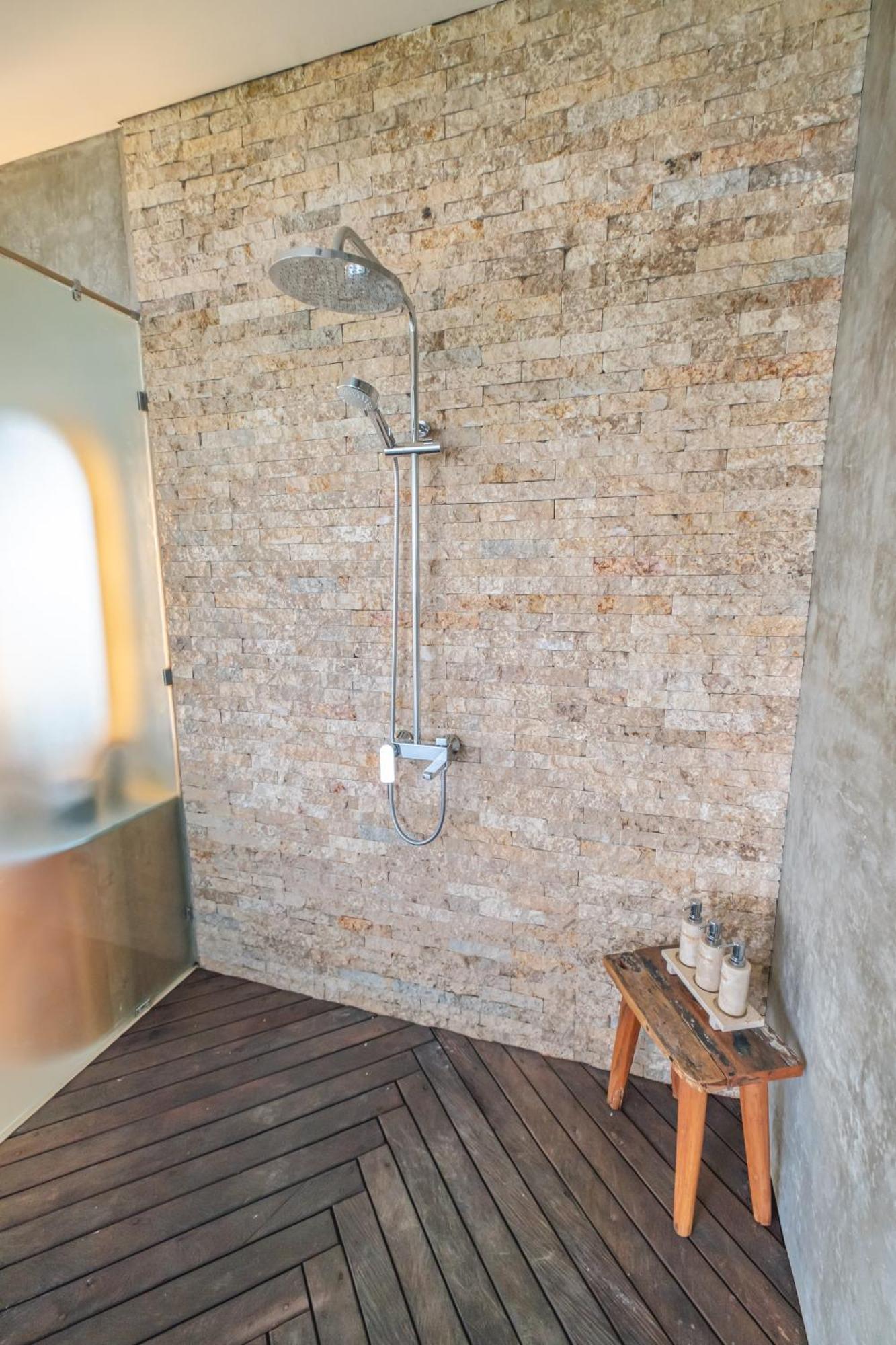 Villa Kaliente Toyapakeh Ngoại thất bức ảnh